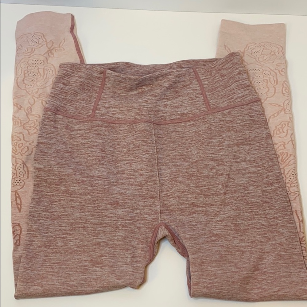 Calia pink ombré leggings with floral accents
